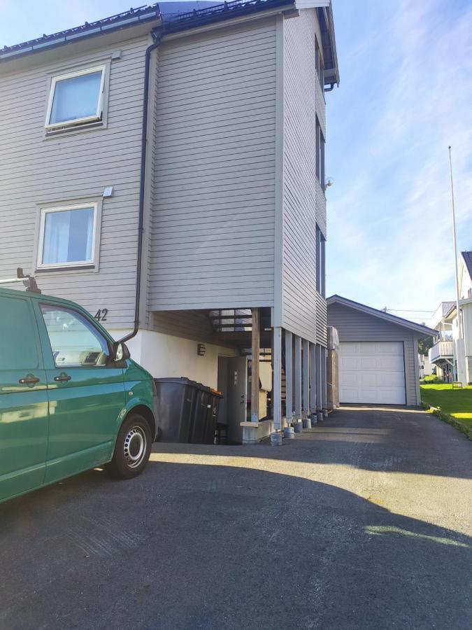 Feelhome Apartment 4- Bedroms Njords Veg Tromso Bagian luar foto